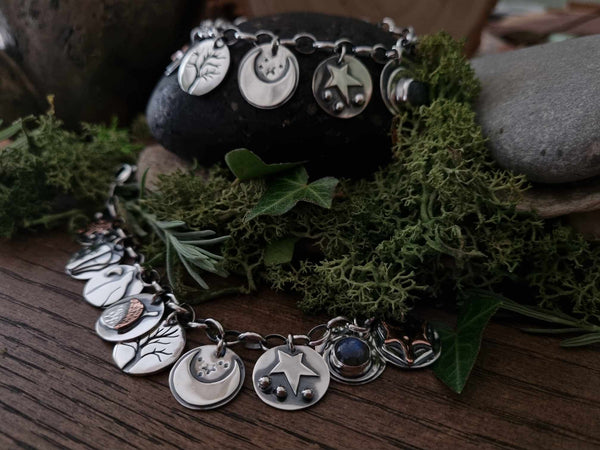 Tokyn Bracelet - with one Tokyn Charm of your choice - (20 to choose from)