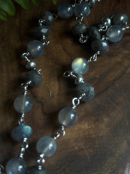 Mångata (Moonbeam) Labradorite Beaded Necklace